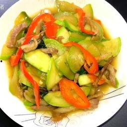 生瓜能和马蹄一起炒吃吗,炒食新体验